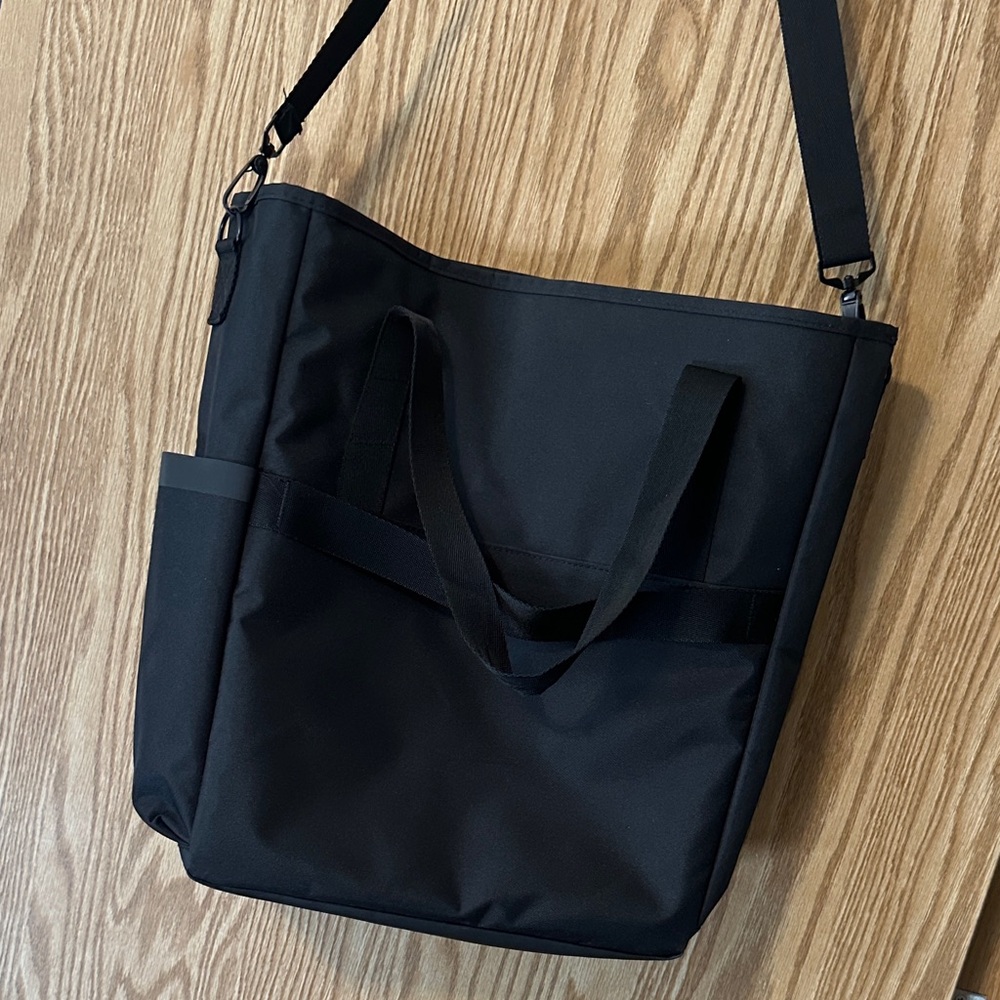 NWOT Coldwell Banker Tote / Laptop bag - Picture 5 of 8